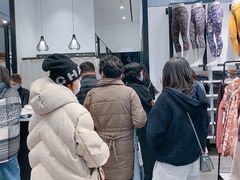 -lululemon(比斯特购物村店)