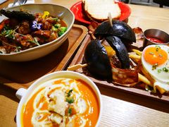 -HELLO 27 意面·沙拉·帕尼尼