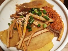 -二孃鸡爪爪(东风路总店)