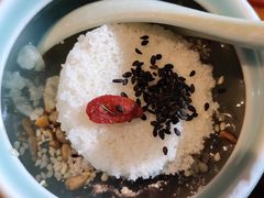 -野山舂·贵州现舂酸汤火锅(鸿通城店)