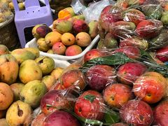 -三亚新鸿港水果一级批发市场