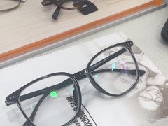 -视野联行眼镜·蔡司·依视路(省体育馆店)