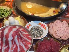 -赵美丽·重庆社区火锅·直营店(火车东站·中豪国际店)