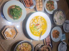 -蜜桃餐厅·伴山(湖滨商业街店)