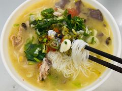 -文山荷鲜居(翠湖店)