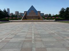 -上海市龙华烈士陵园