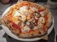 烟熏芜荷叶香肠披萨-春树下·树屋花房西餐厅(罍街AS1980店)