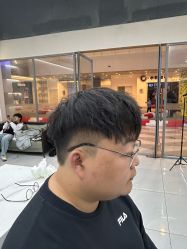 -尤司男士国潮理发馆