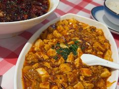 -洪霞餐馆·川菜·鲜货现炒(两江春城店)