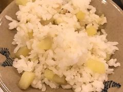 -石磨豆花家常菜·牦牛排土火锅