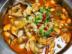 -何哥鲜鱼餐厅(龙湖花园店)