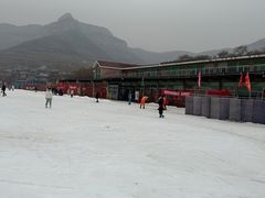-济南卧虎山滑雪场