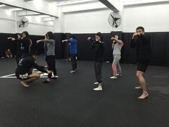 -威天下格斗柔术健身馆(红旗渠路店)