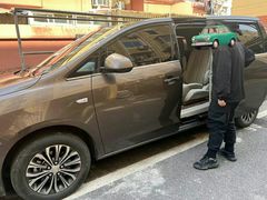 -富君租车(外滩店)