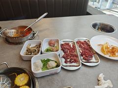 -张哞哞·鲜切牛肉自助火锅(高德置地店)