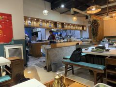 -贵府酸汤牛肉火锅·贵州老字号(飞山街店)