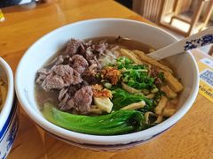 -甘掌门·化州驰名牛杂粉(越秀店)