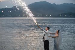 -唯一旅拍·颂当代影像艺术中心(上城店)