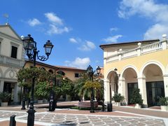 -佛罗伦萨小镇广佛名品奥特莱斯(疏港路店)