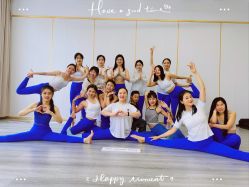 -亚太瑜伽普拉提学院