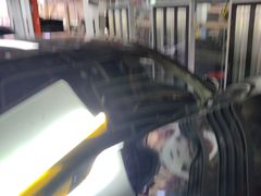 -鲨鱼皮汽车凹陷玻璃修复(静安店)