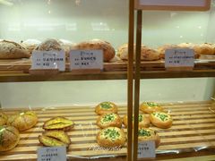 -提亚烘焙·手作面包·生日蛋糕(七星店)