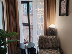 -万泊酒店(长沙五一广场国金中心店)