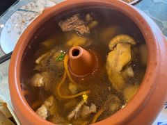 野生菌汽锅鸡-小厨子私房菜·云南美食店