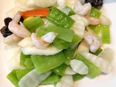 -湖畔鲁菜·二十年老字号餐厅(大明湖店)
