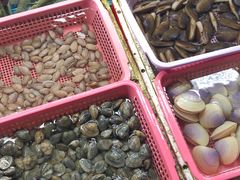 -霞涌市场海鲜摆卖区