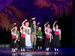 -交通银行前滩31演艺中心