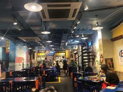 -马路边边 传媒大学店