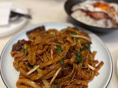 瑞士汁炒牛河-石板街港澳冰室(天环店)
