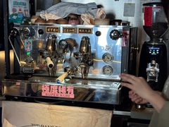 -沪水焙煎室(淡水路店)