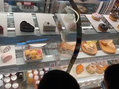 面包甜点陈列柜-Tims天好咖啡(河西万象城店)