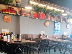 -虾胡闹餐厅(中央上郡小区店)