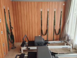 -一伽瑜伽·普拉提