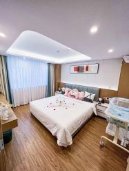 -仕馨母婴成长中心(樱花店)