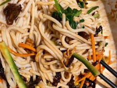 鸡丝凉米线-云海肴·汽锅鸡·云南菜(天山百盛优客店)