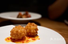 松茸蟹黄手工灌汤虾丸子