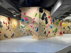 -ROCKPLUS攀岩馆(环宇城店)