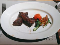果木炙烤安格斯180天谷饲肉眼-牛排家(北京王府井澳门中心店)