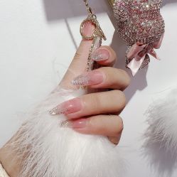 -悦己美甲美睫