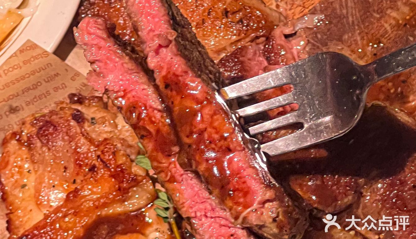 在湛江！这家氛围感满满的宝藏扒房！店名