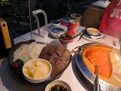 -左庭右院鲜牛肉火锅(新梅广场店)