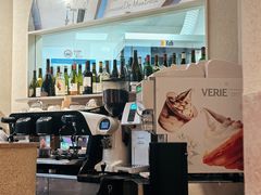 -VERIE BAKEHOUSE