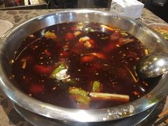 -肖肖酸萝卜鱼火锅(总店)