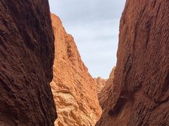 -天山神秘大峡谷