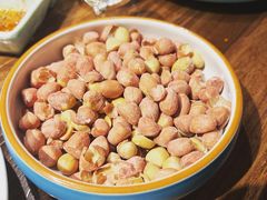 盐焗花生米-明洞阿姨·韩式酱蟹烤肉·创意料理(三元桥店)