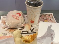 -麦当劳(中山公园龙之梦店)